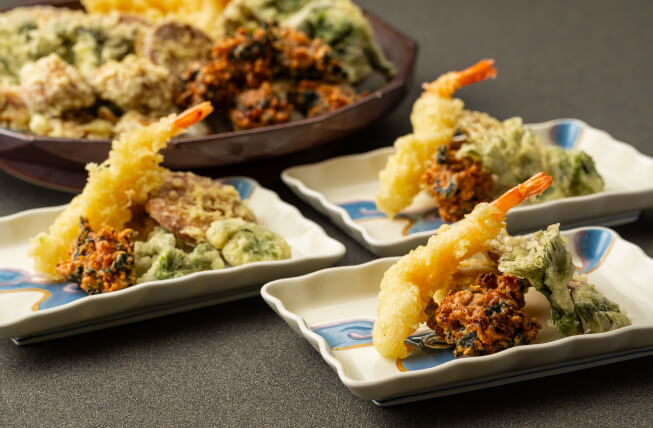 天ぷら（揚げ物）各種<br />
<p><small>（ライブキッチンコーナー）</small></p>